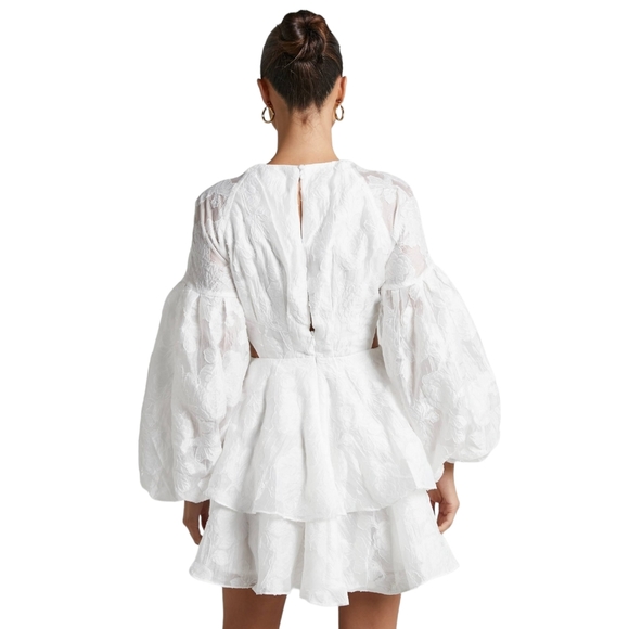 Showpo. Allea Jacquard V Neck Balloon Sleeve Tiered Mini Dress White - Picture 6 of 8